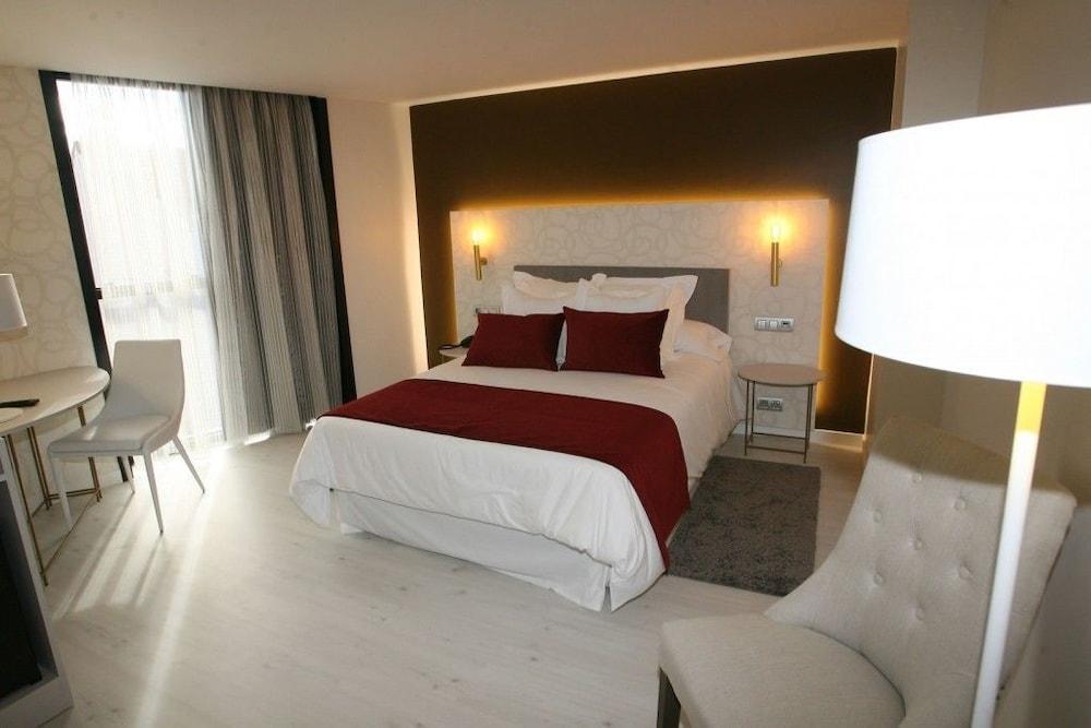 Hotel Cardenal Monforte De Lemos Esterno foto